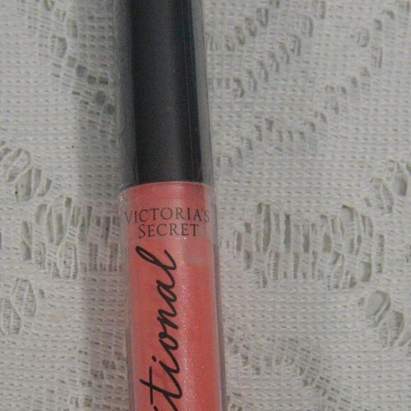 Victoria’s Secret Lip Gloss & Lip Balm Bundle Brand New & Sealed - Picture 8 of 9